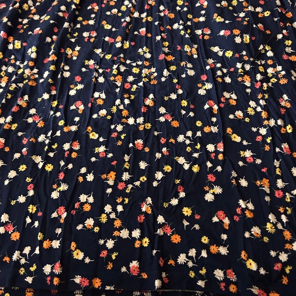 St John’s Bay Floral Skirt - Picture 3 of 5